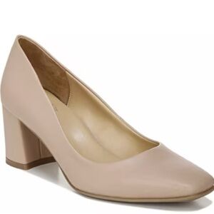 Naturalizer Warner Pump